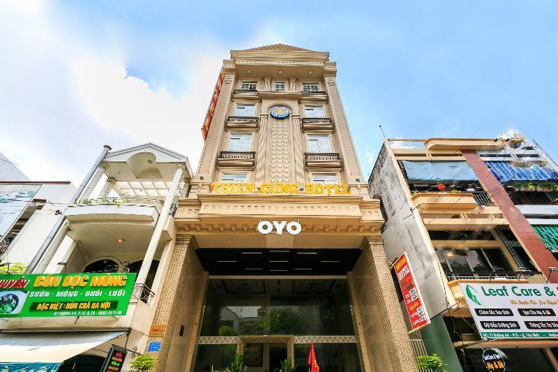 Oyo 231 Thien Cung Hotel Хошимин Экстерьер фото